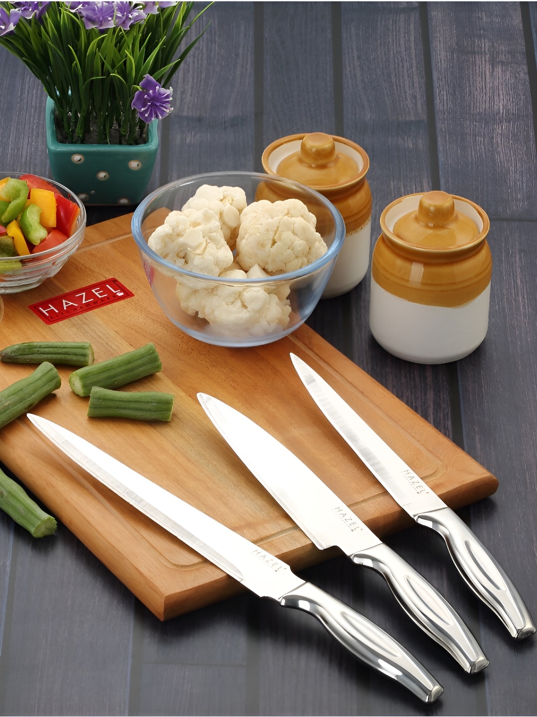 

HAZEL Silver-Toned 4 Pieces Stainless Steel Knife With Wooden Chopping Board