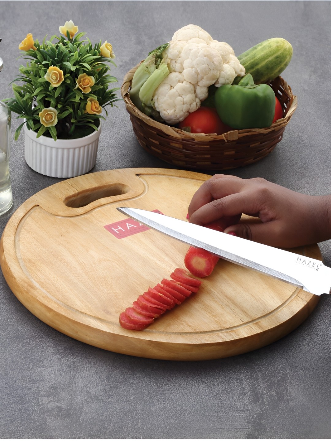 

HAZEL Silver-Toned & Brown 2 Pieces Stainless Steel Knife With Wooden Chopping Board