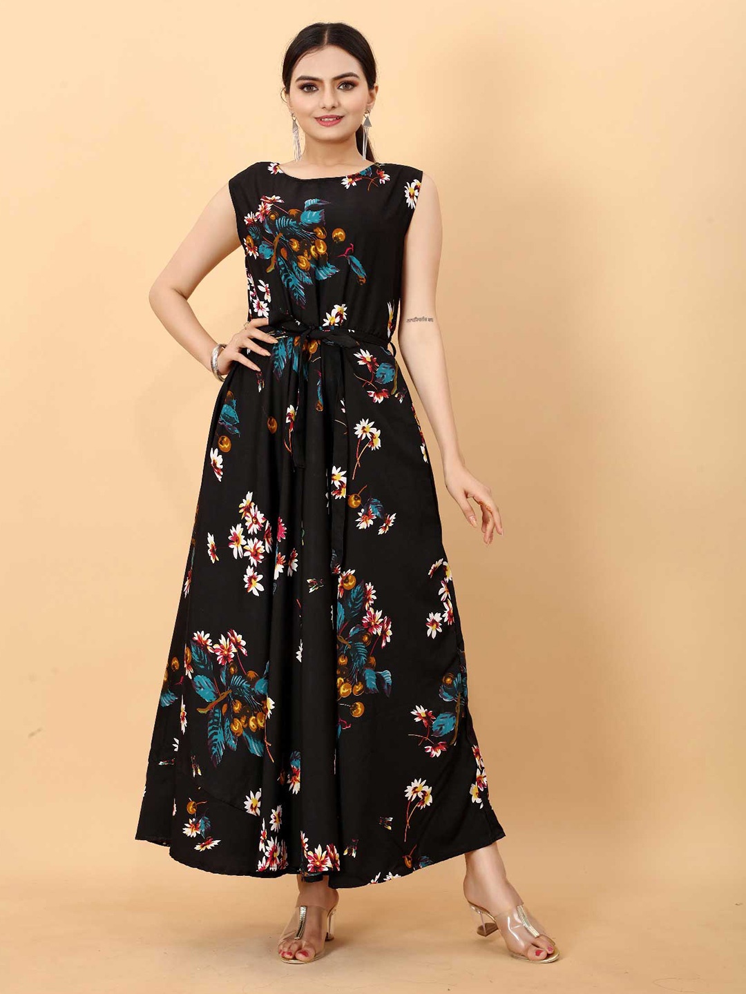 

Rhey Floral Printed Boat Neck Belted Maxi Dress, Black