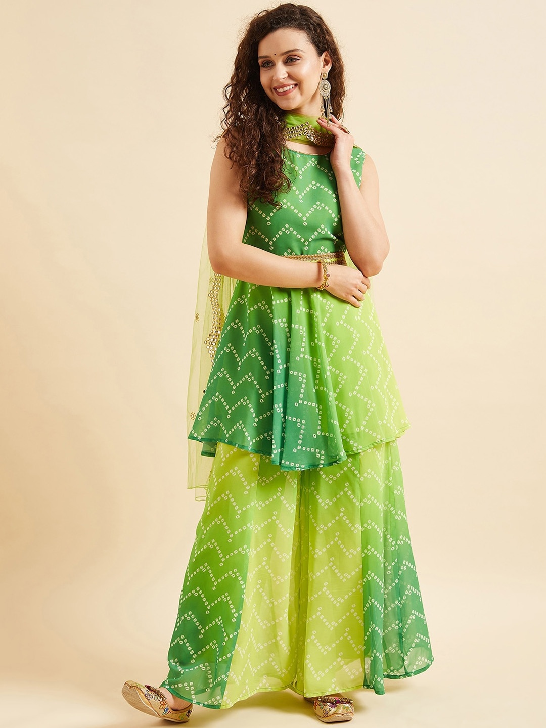 

PANIT Women Bandhani Printed Kurti & Sharara With Dupatta, Green