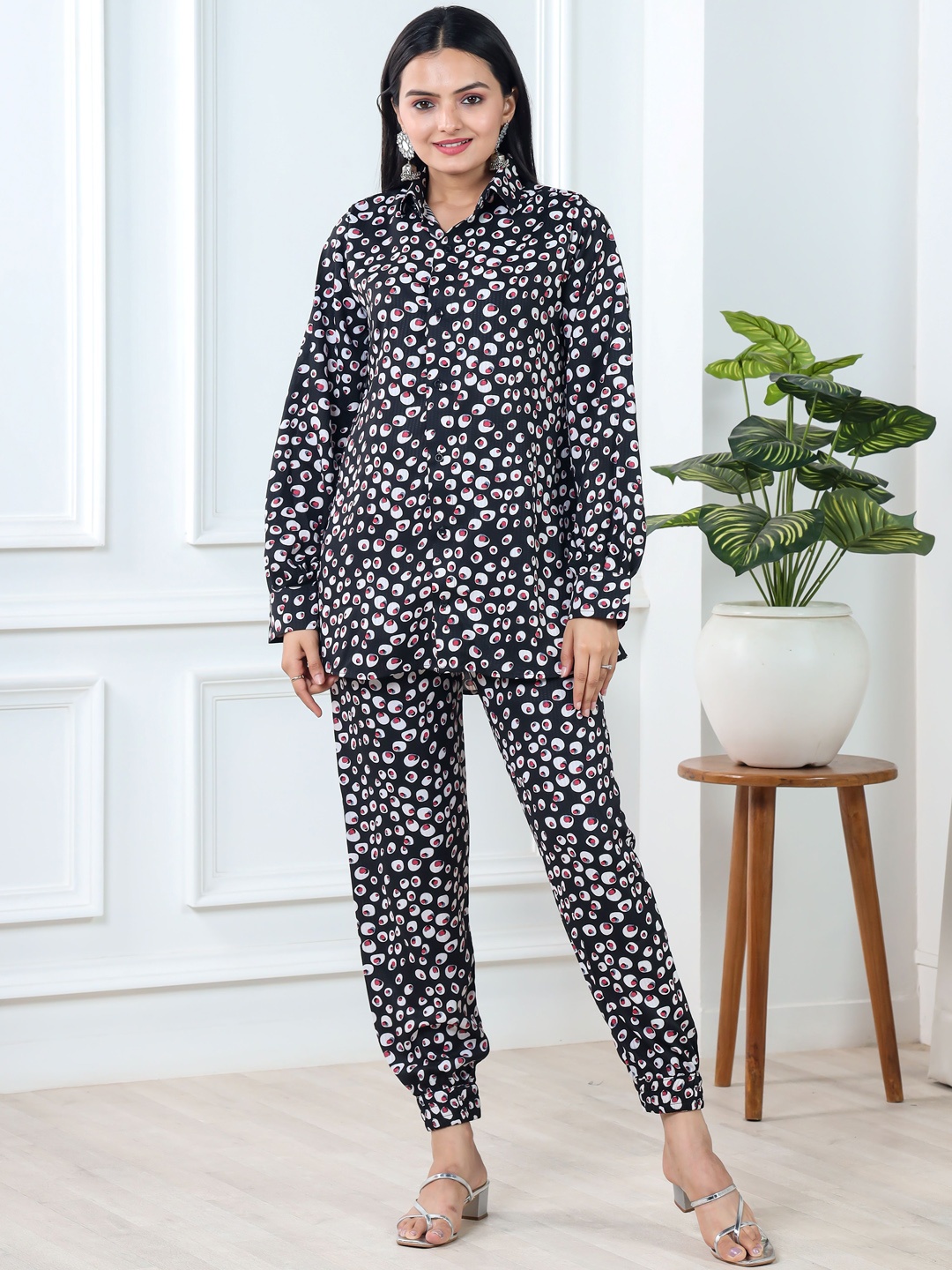 

Vidraa Western Store Printed Long Sleeves Shirt With Trousers, Black