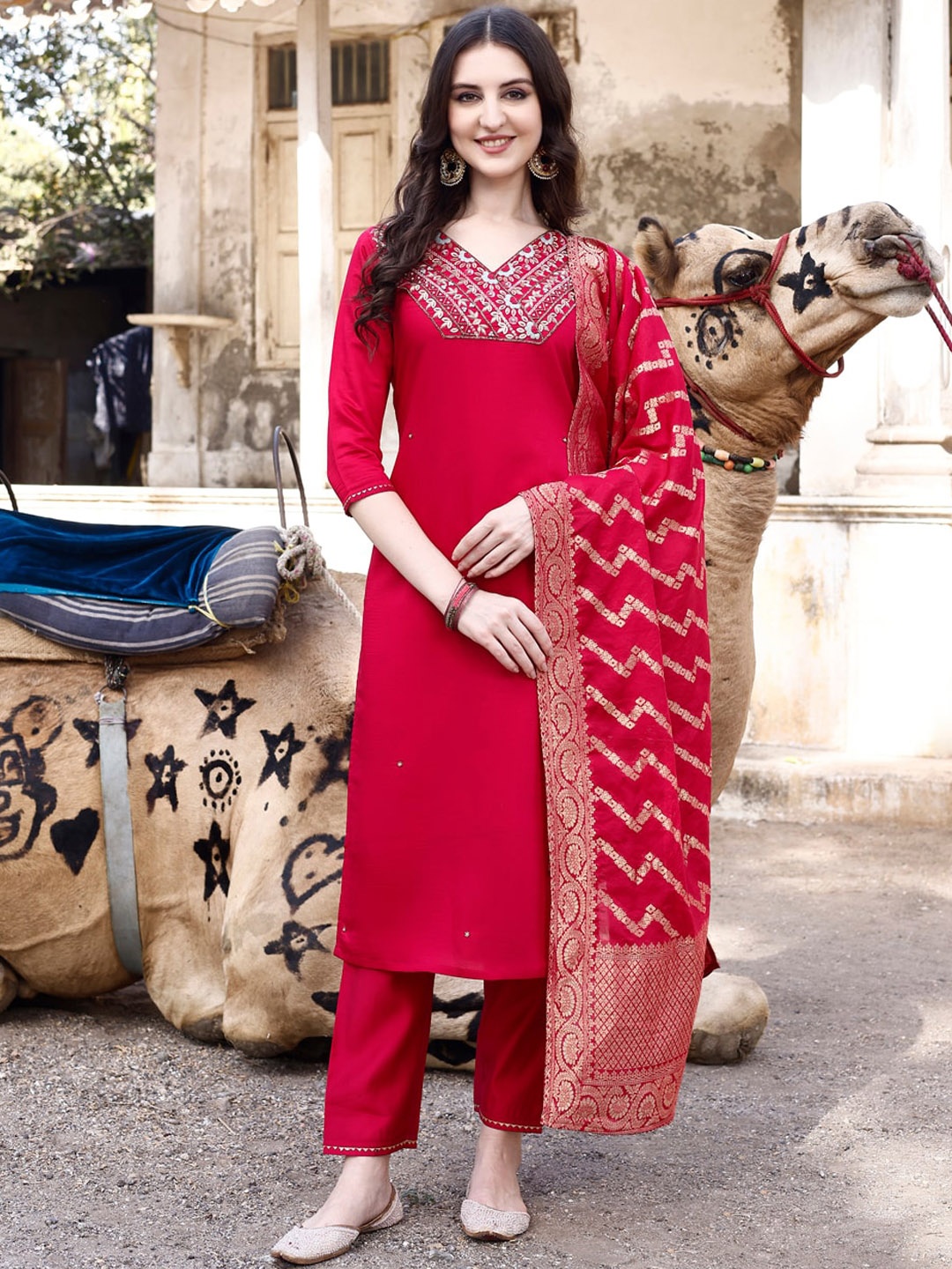 

KALINI Floral Yoke Design Beads and Stones Chanderi Cotton Kurta & Trousers With Dupatta, Pink