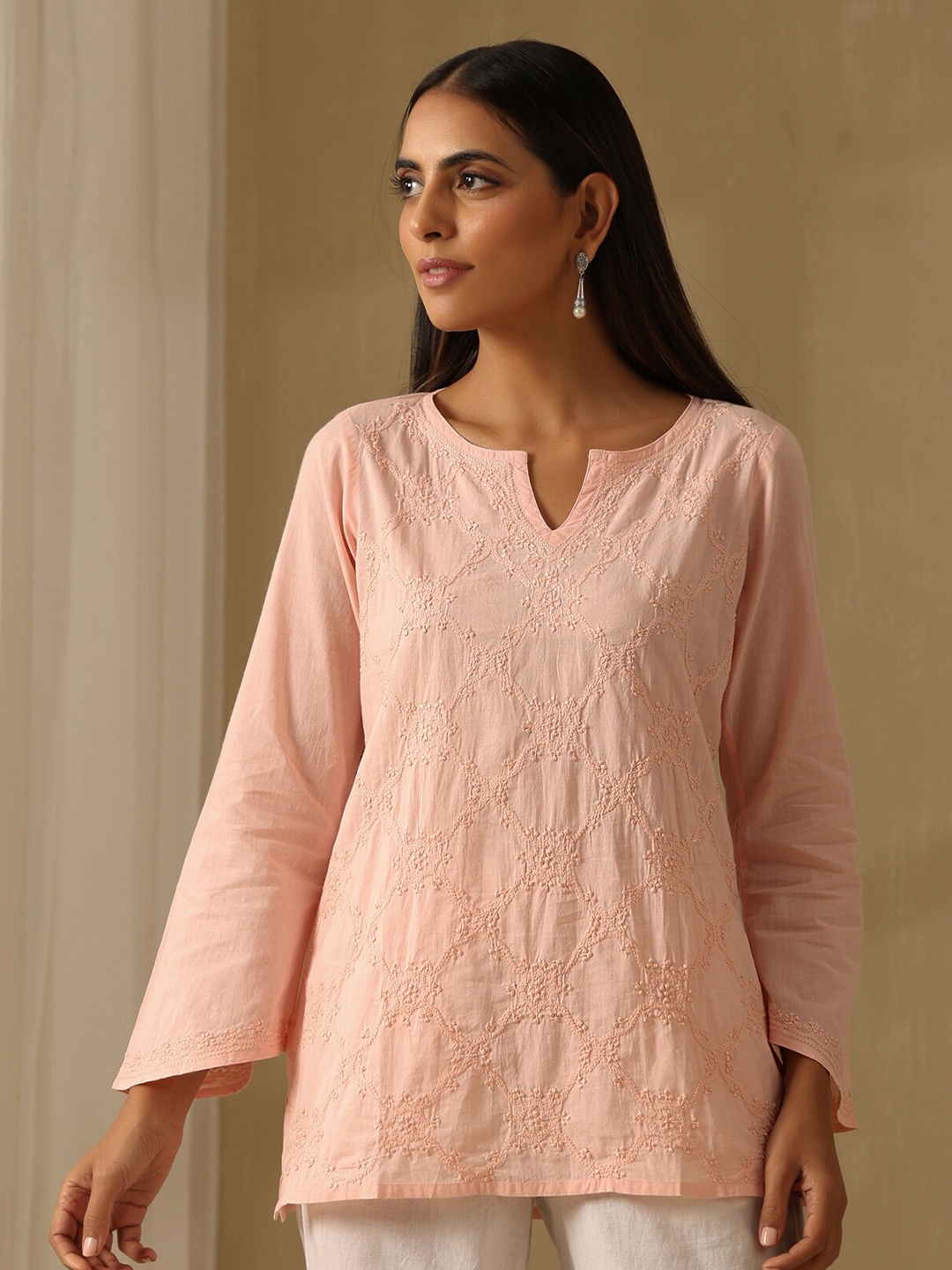 

OKHAI Aayat Floral Embroidered Chikankari Pure Cotton Kurti, Pink