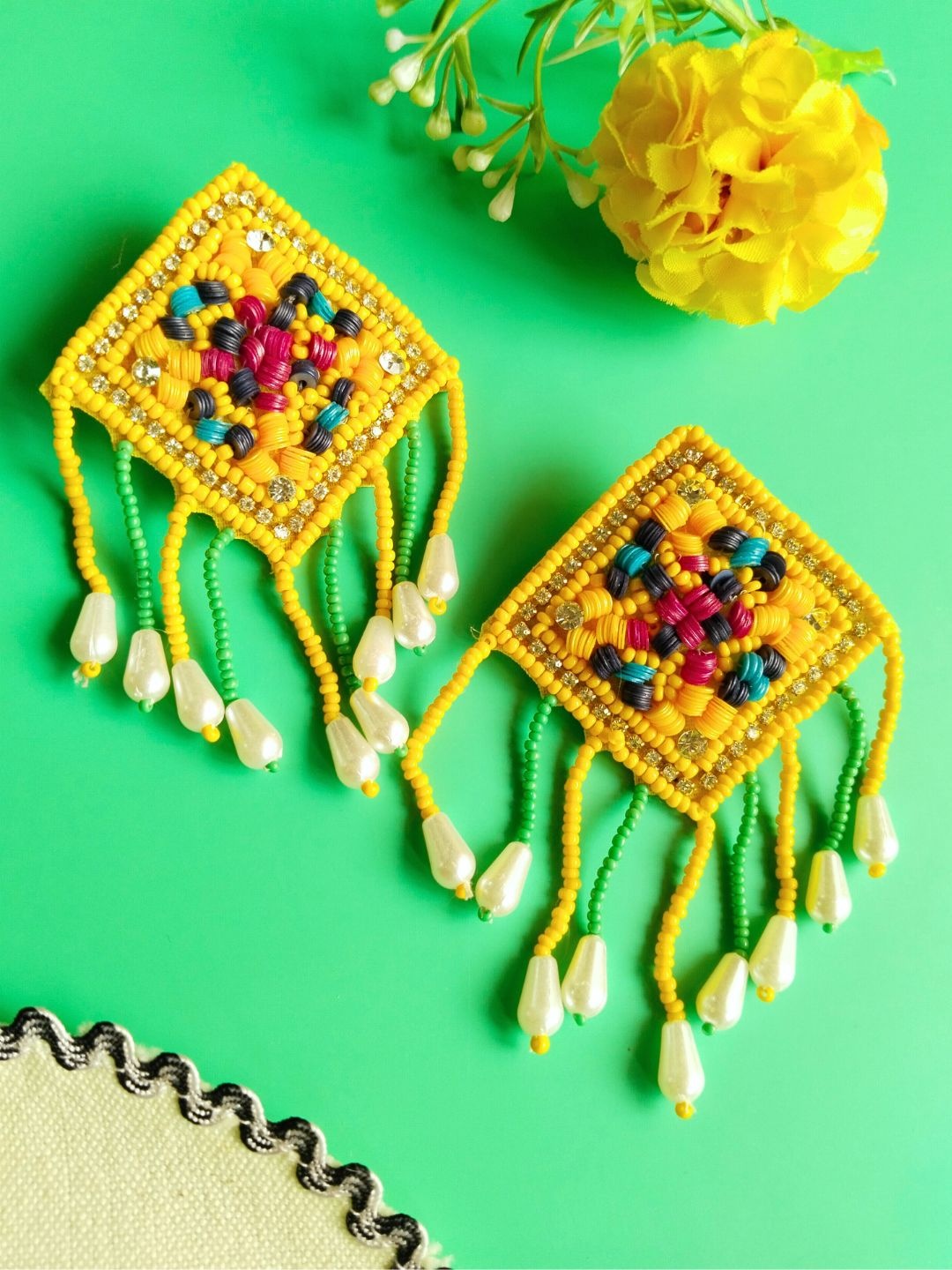 

DressBerry Yellow Pearl Star Shaped Drop Earrings