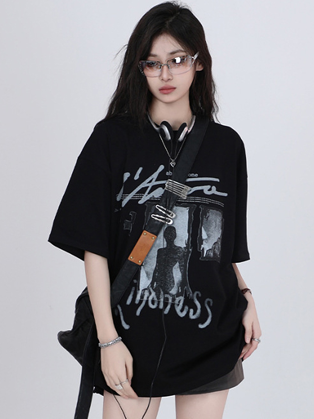 

LULU & SKY Graphic Print Cotton Top, Black
