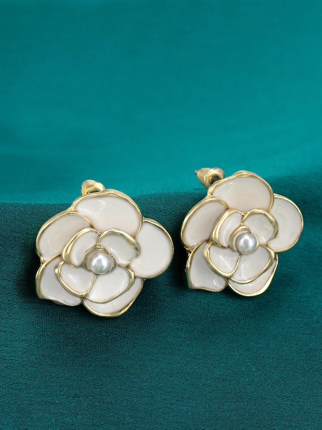 

PRIVIU Gold-Plated Pearl Floral Studs Earrings