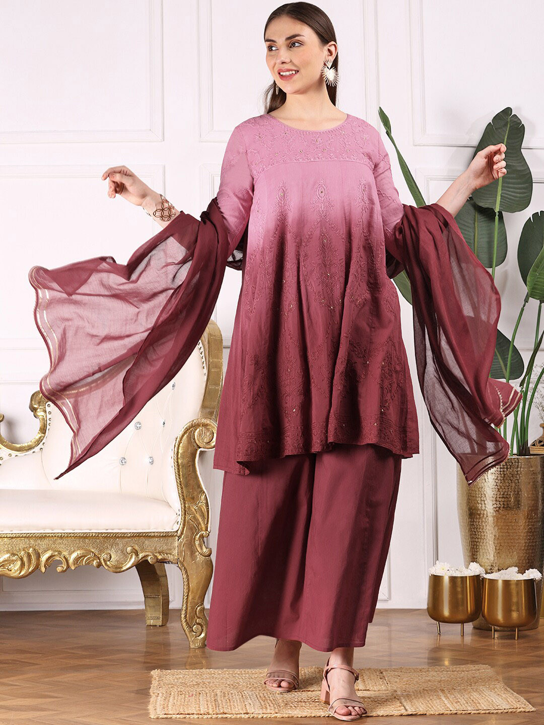

Ishin Ombre Embroidered Regular Thread Work Pure Cotton Kurta with Trousers & Dupatta, Maroon