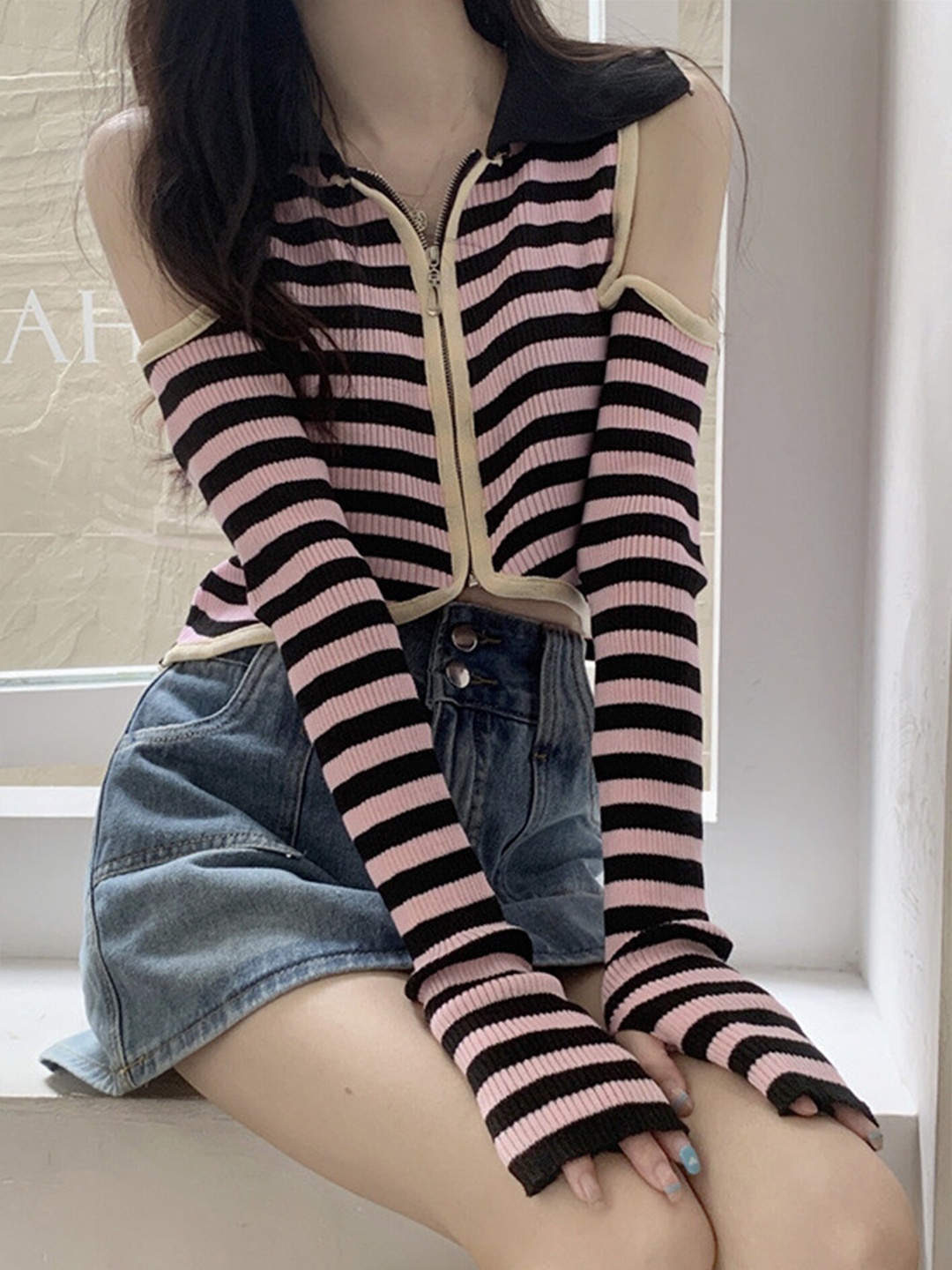 

LULU & SKY Striped Cold-Shoulder Sleeves Top, Pink