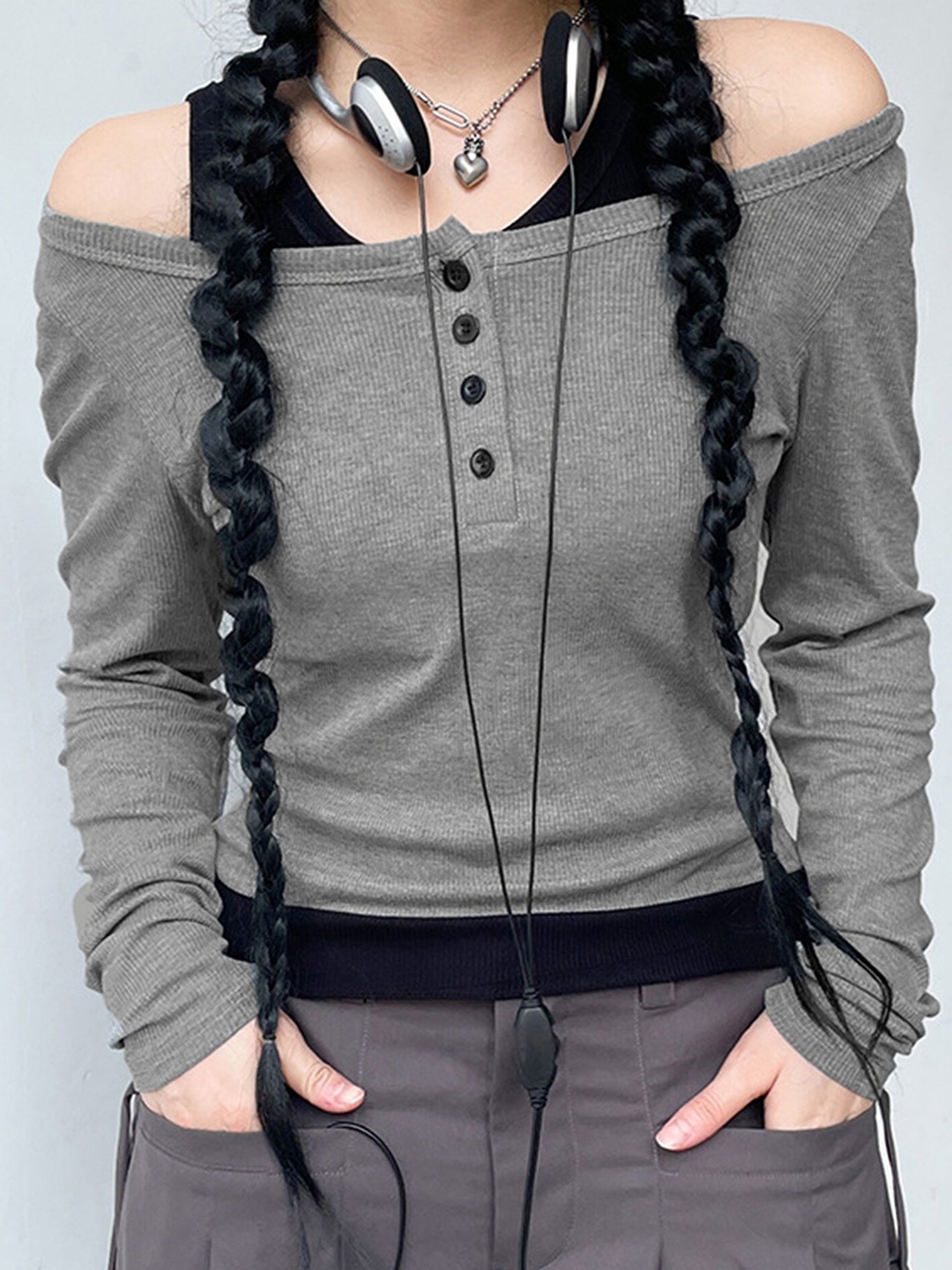 

LULU & SKY Long Sleeves Knitted Fitted Top, Grey