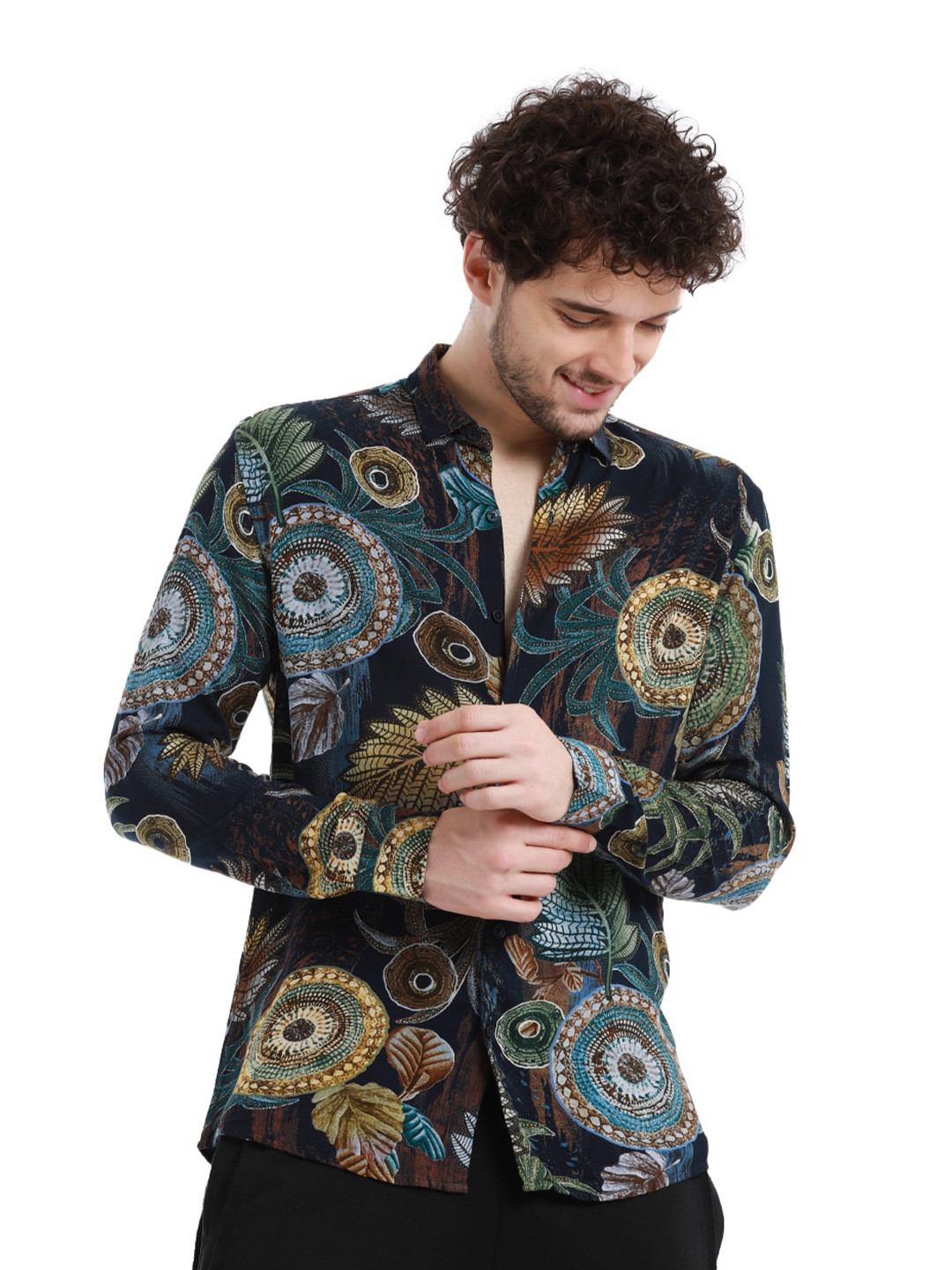 

Banana Club Floral Printed Slim Collar Casual Shirt, Green