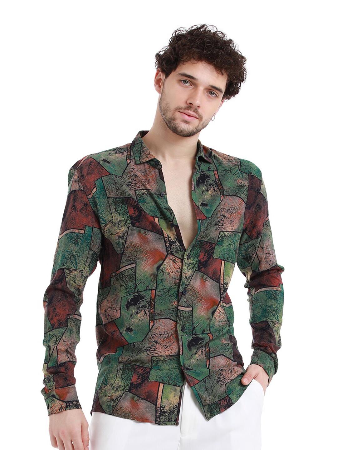 

Banana Club Geometric Printed Long Sleeves Casual Shirt, Green