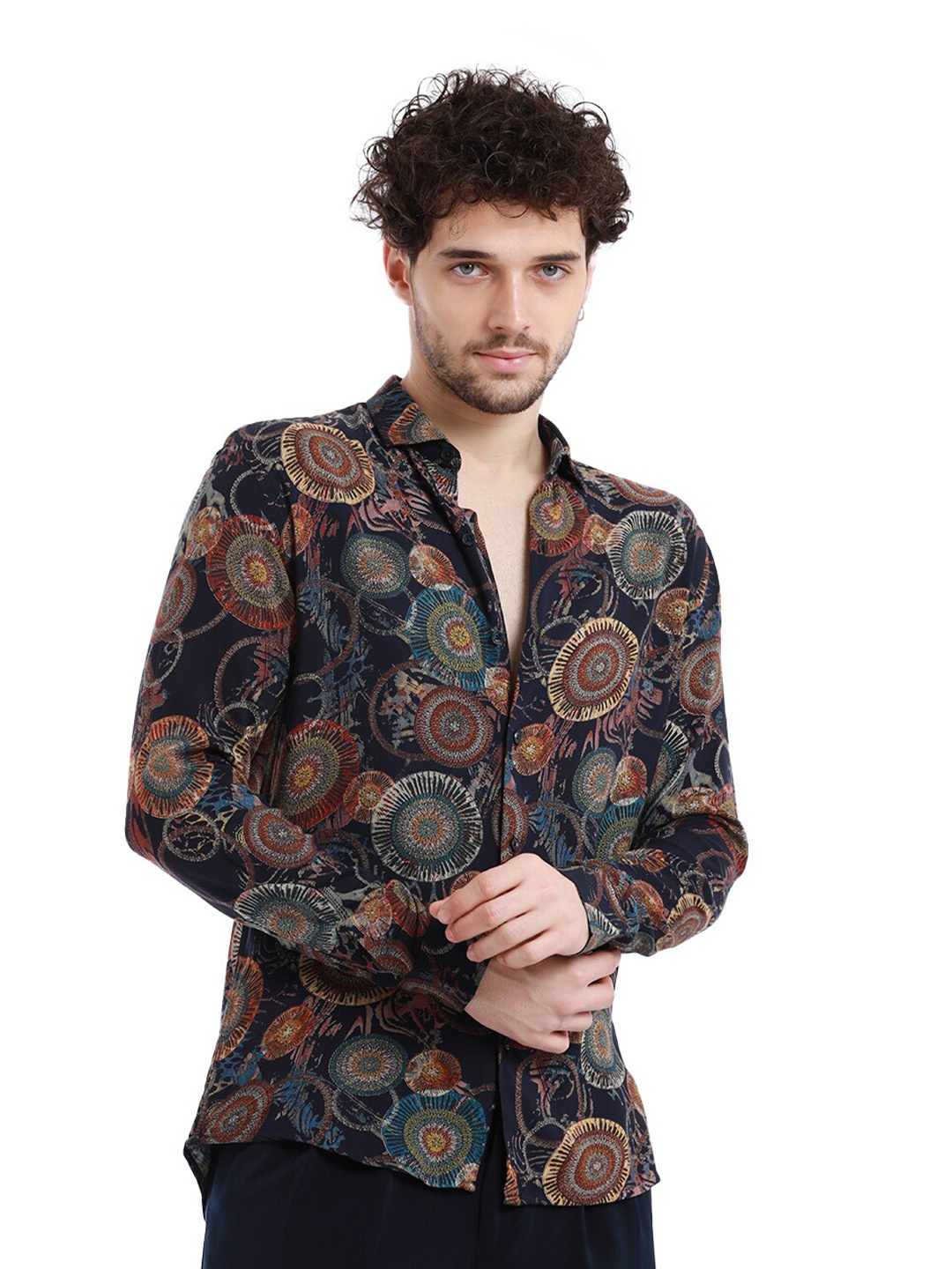 

Banana Club Geometric Printed Long Sleeves Casual Shirt, Black