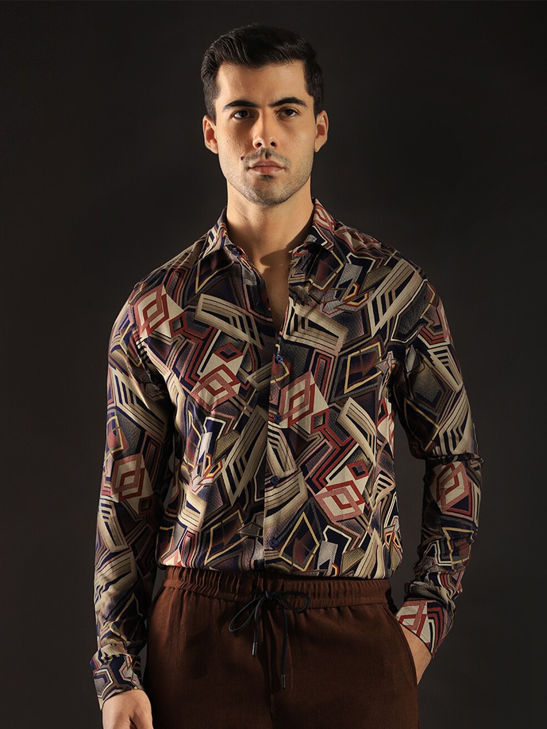 

Banana Club Geometric Printed Long Sleeves Casual Shirt, Black