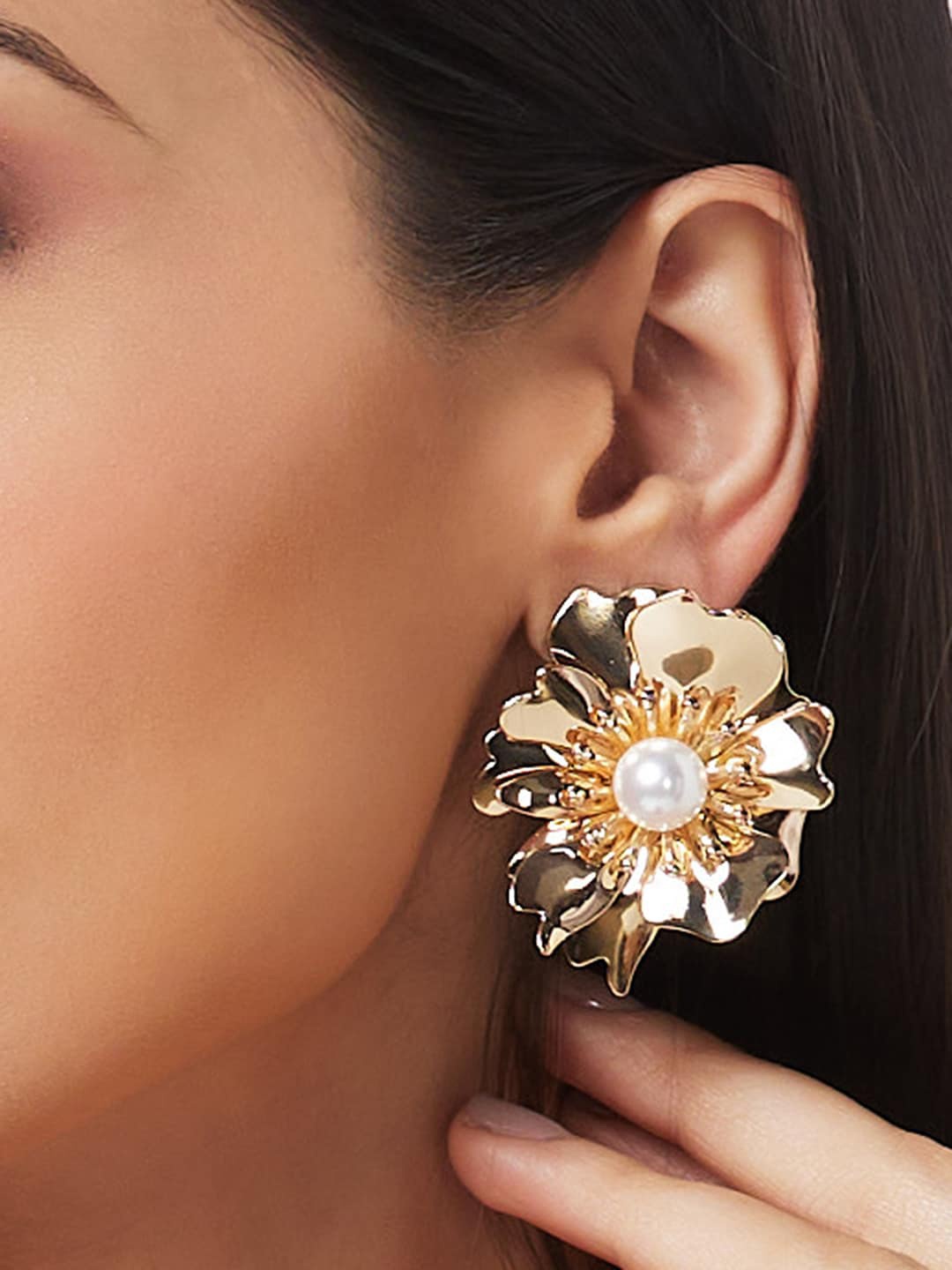 

Globus Gold-Plated Beaded Floral Studs Earrings