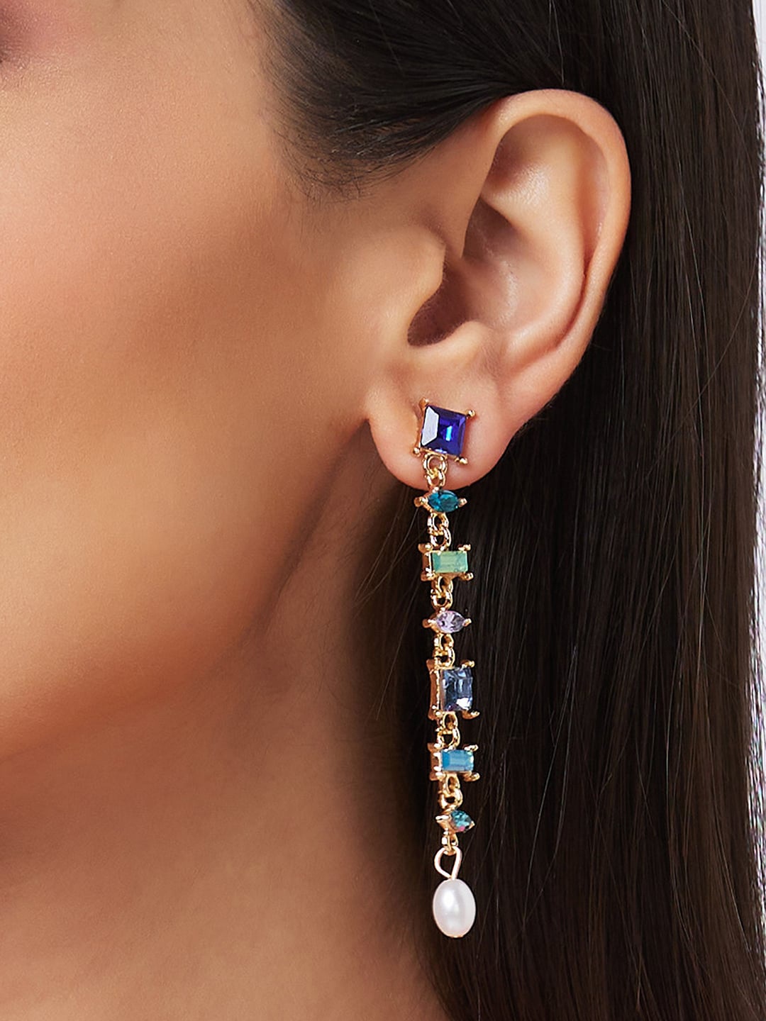 

Globus Gold-Plated Geometric Drop Earrings