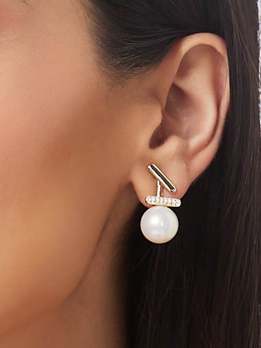 

Globus Gold-Plated Classic Stud Earrings