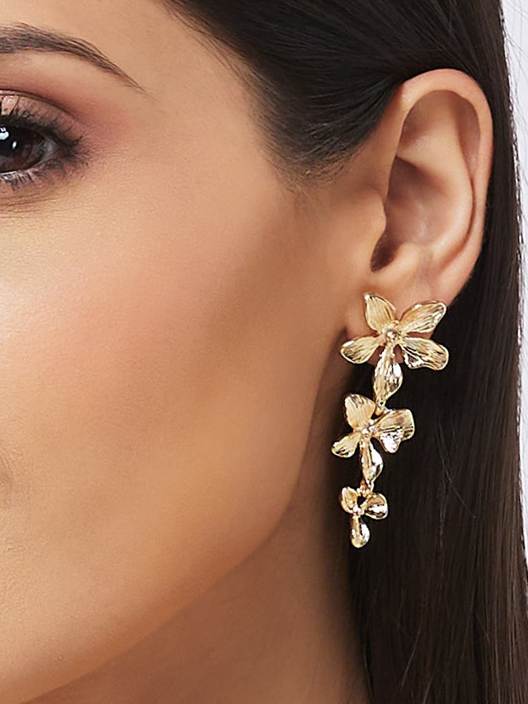

Globus Gold-Toned Gold-Plated Floral Drop Earrings