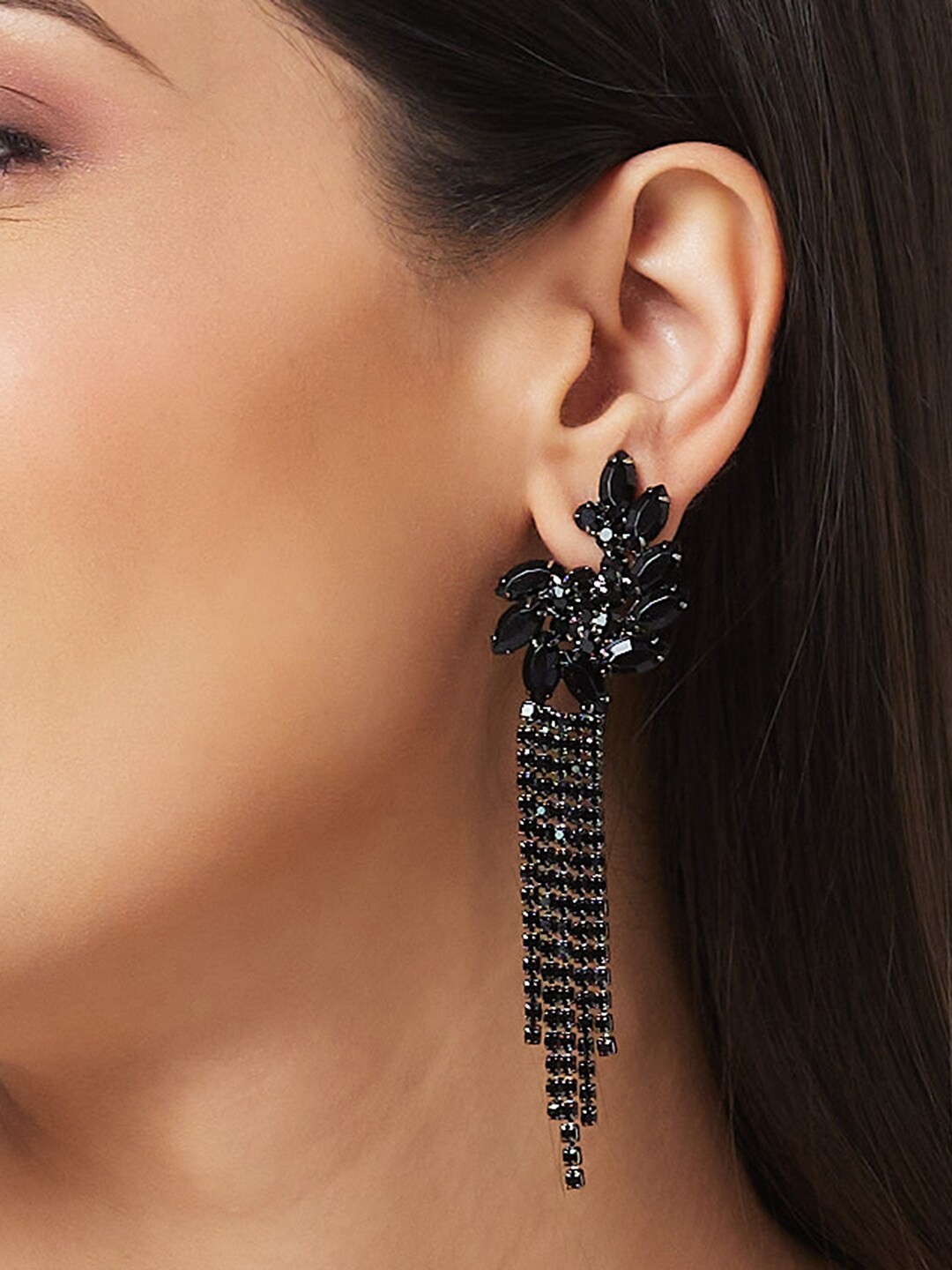 

Globus Black Rhodium-Plated Artificial Stones-Studded Floral Drop Earrings