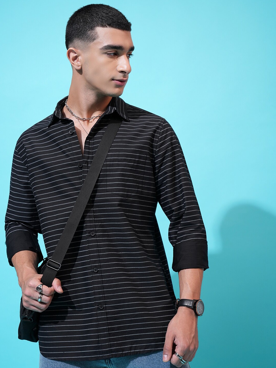 

HIGHLANDER Black Slim Fit Horizontal Stripes Spread Collar Cotton Casual Shirt