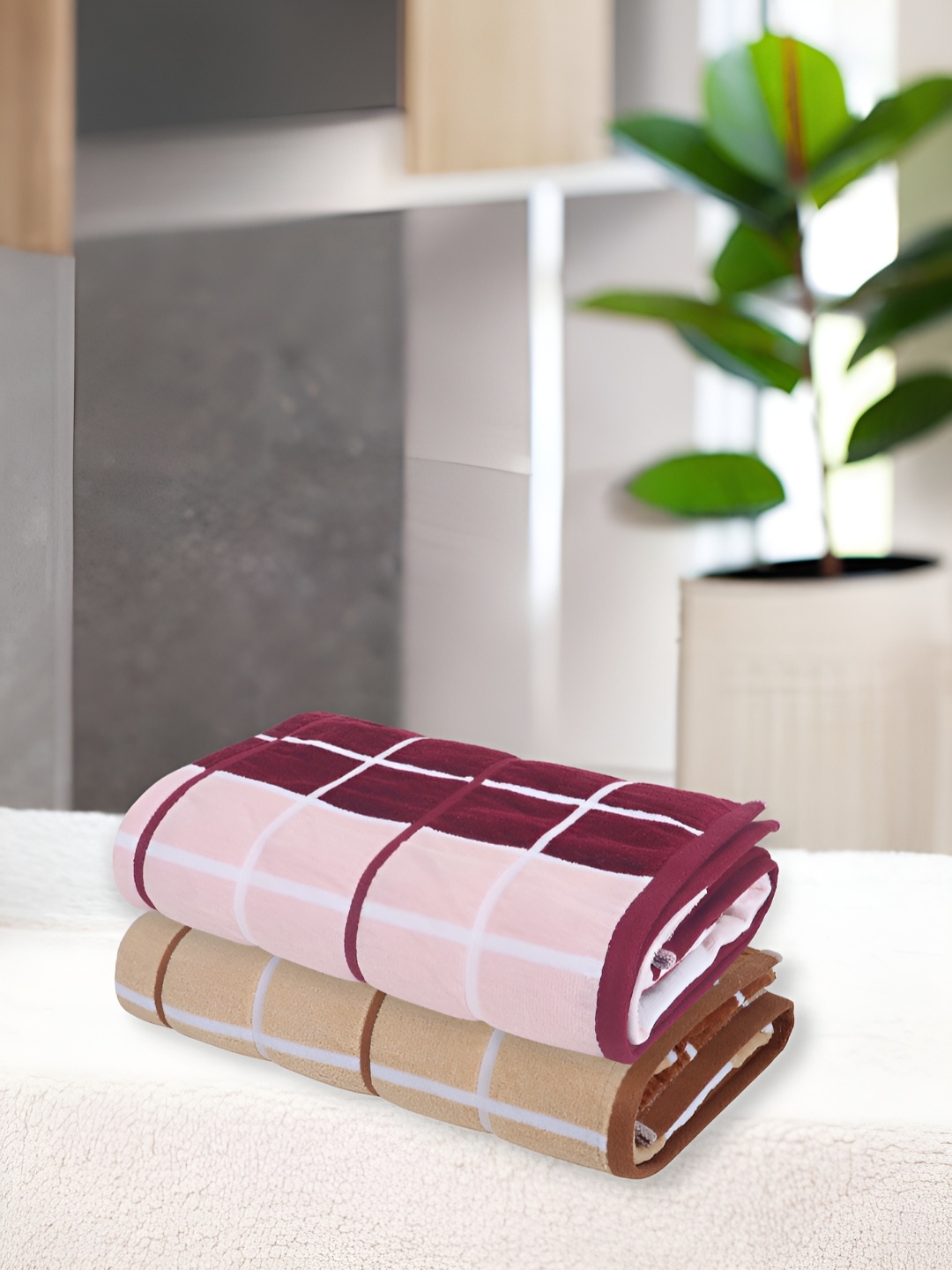 

eurospa White & Pink 2 Piece Checked 550 GSM Cotton Anti Bacterial Towel Set