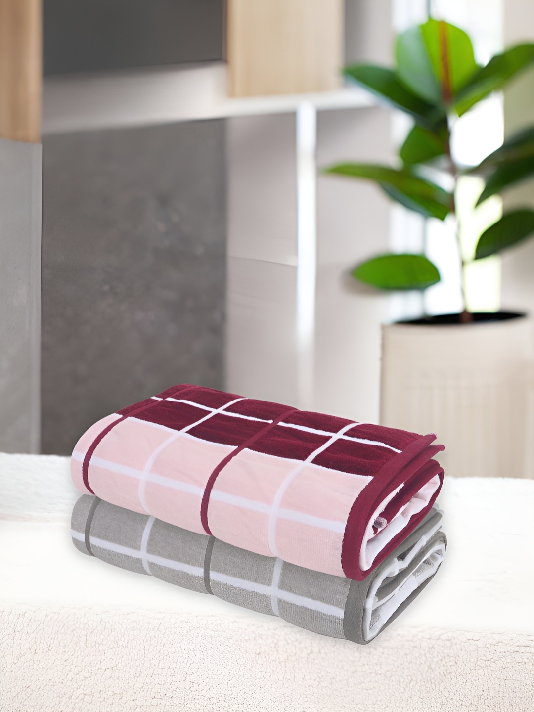 

eurospa Grey & Pink 2 Piece Checked 550 GSM Terry Cotton Anti Bacterial Towel Set