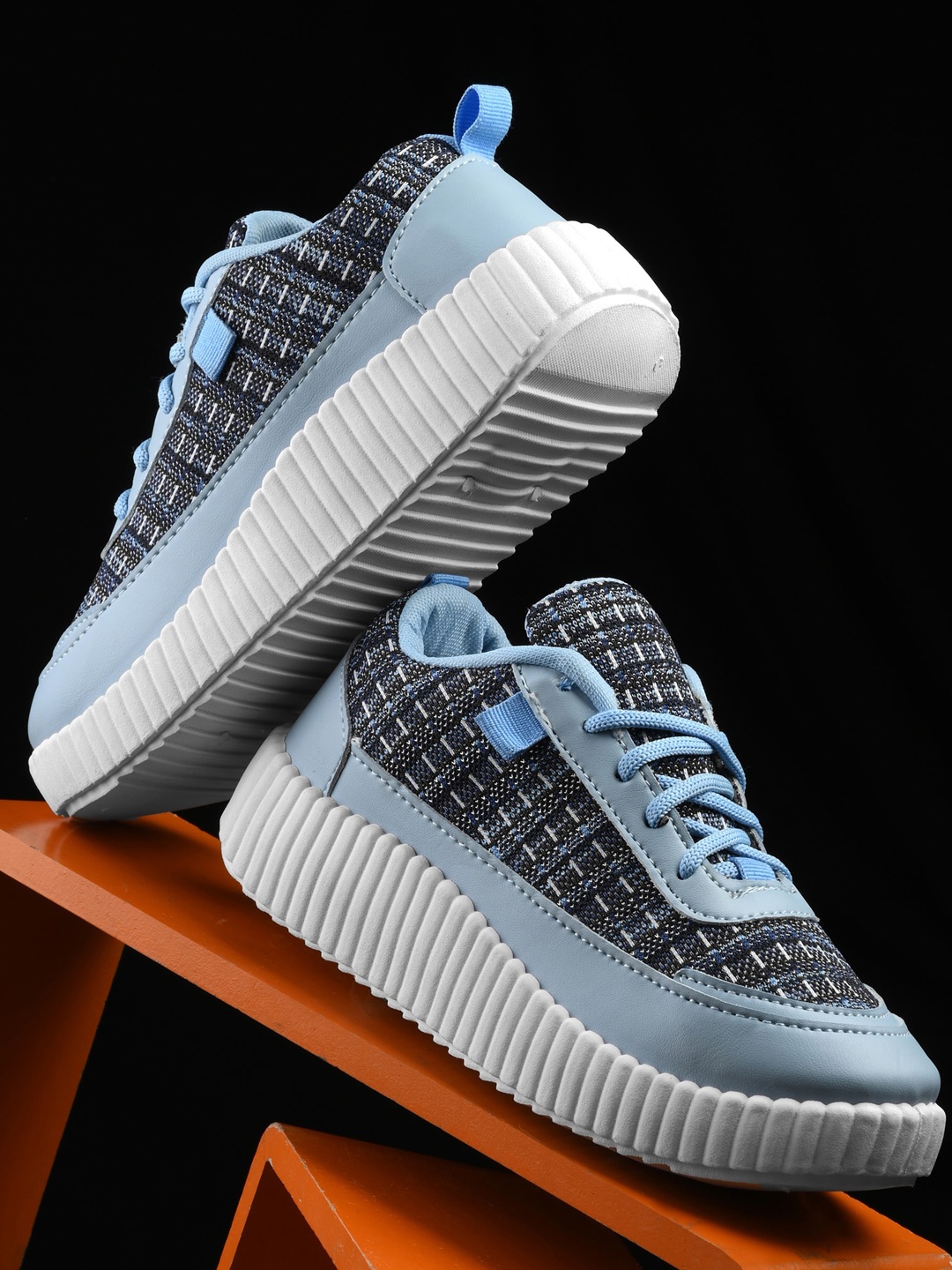 

BIRDE Women Textured Lightweight Sneakers, Blue