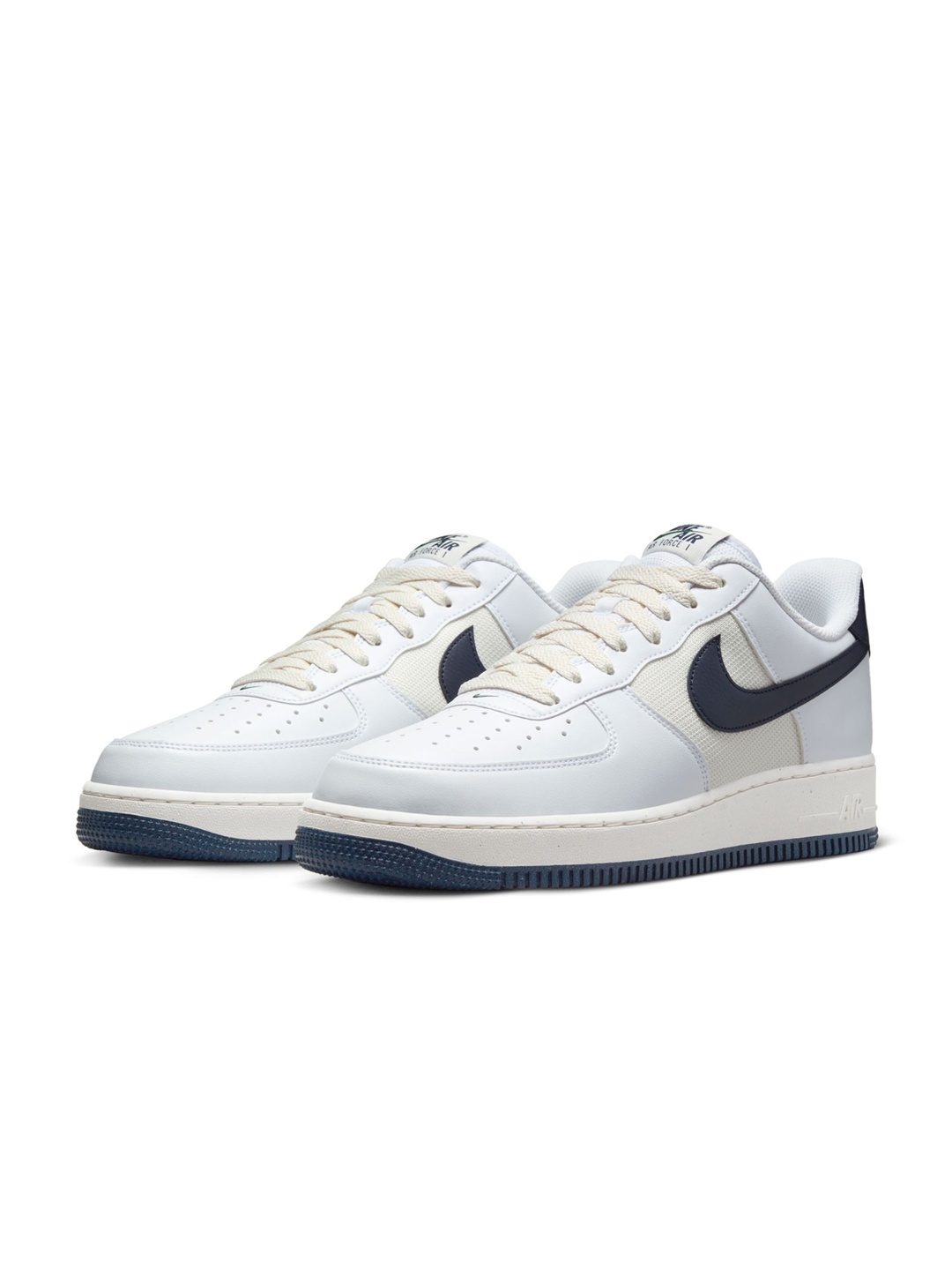 

Nike Men Air Force 1 '07 Sneakers, White