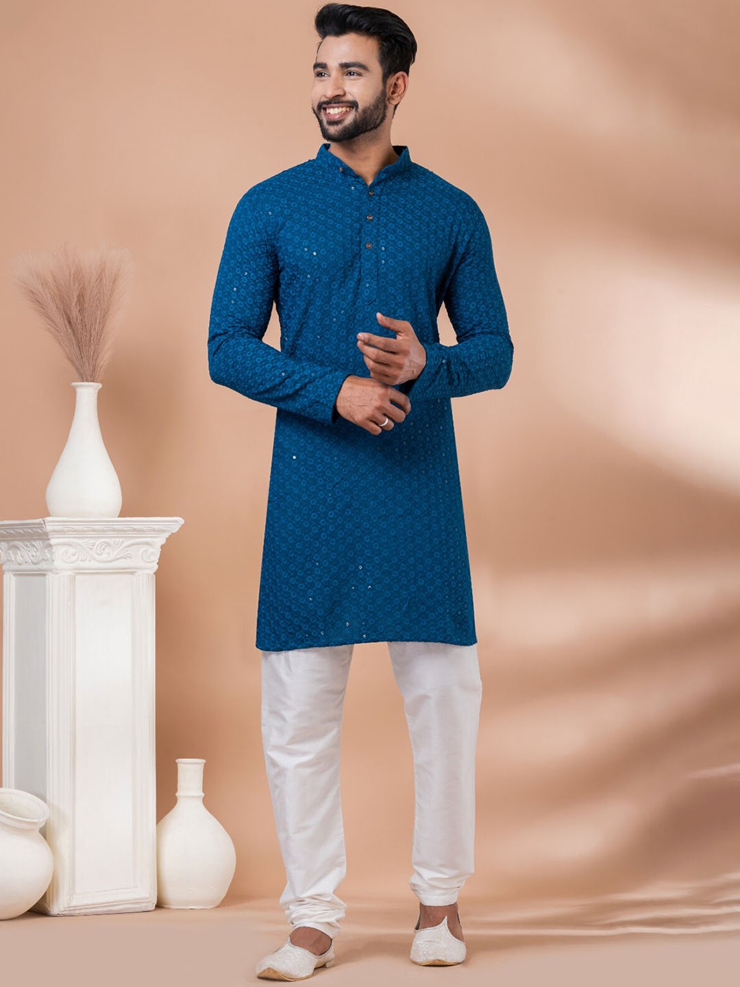 

Angroop Regular Kurta with Pyjamas, Blue