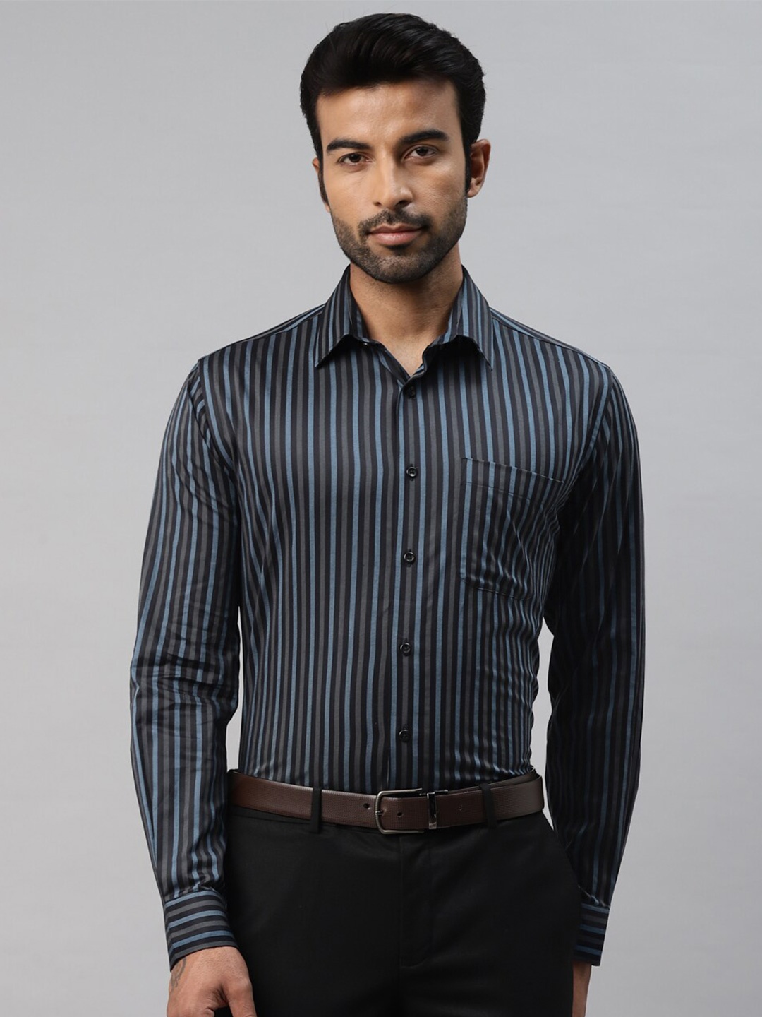 

DON VINO Slim Fit Comfort Vertical Striped Cotton Formal Shirt, Navy blue