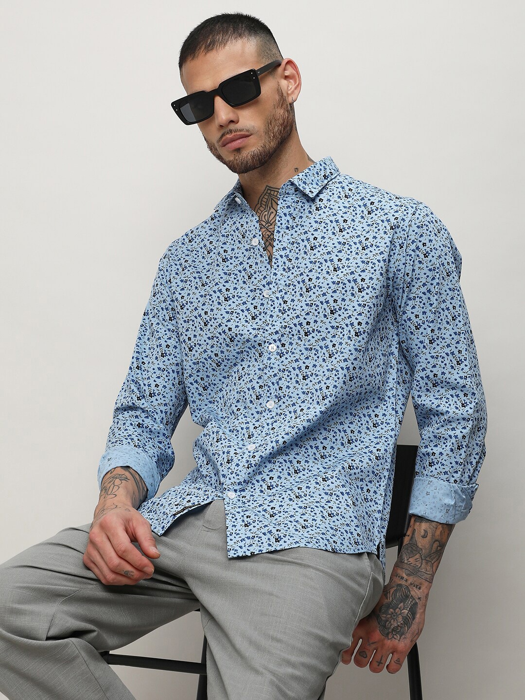 

Campus Sutra Classic Floral Printed Spread Collar Cotton Casual Shirt, Blue