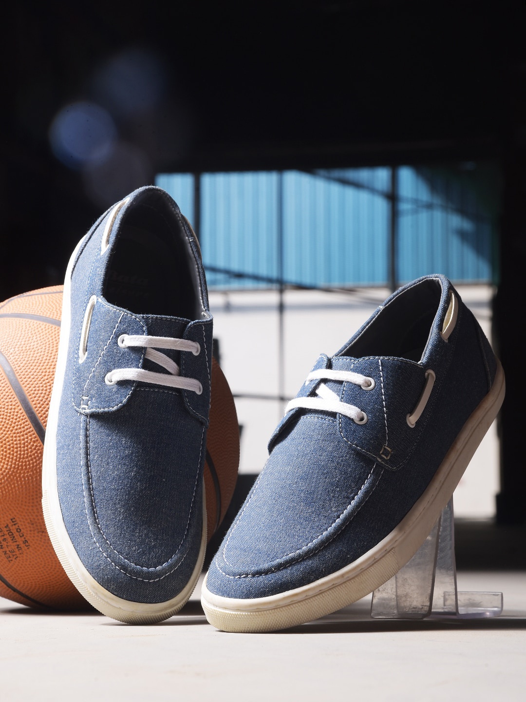 

Bata Men Lace Up Boat Shoes, Blue