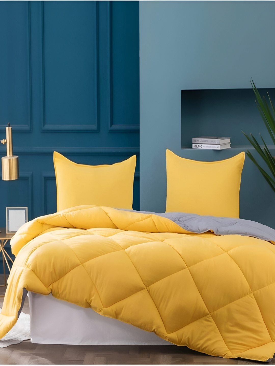 

Comfowell Yellow & Grey Heavy Winter 233 GSM Reversible Double Bed Quilt