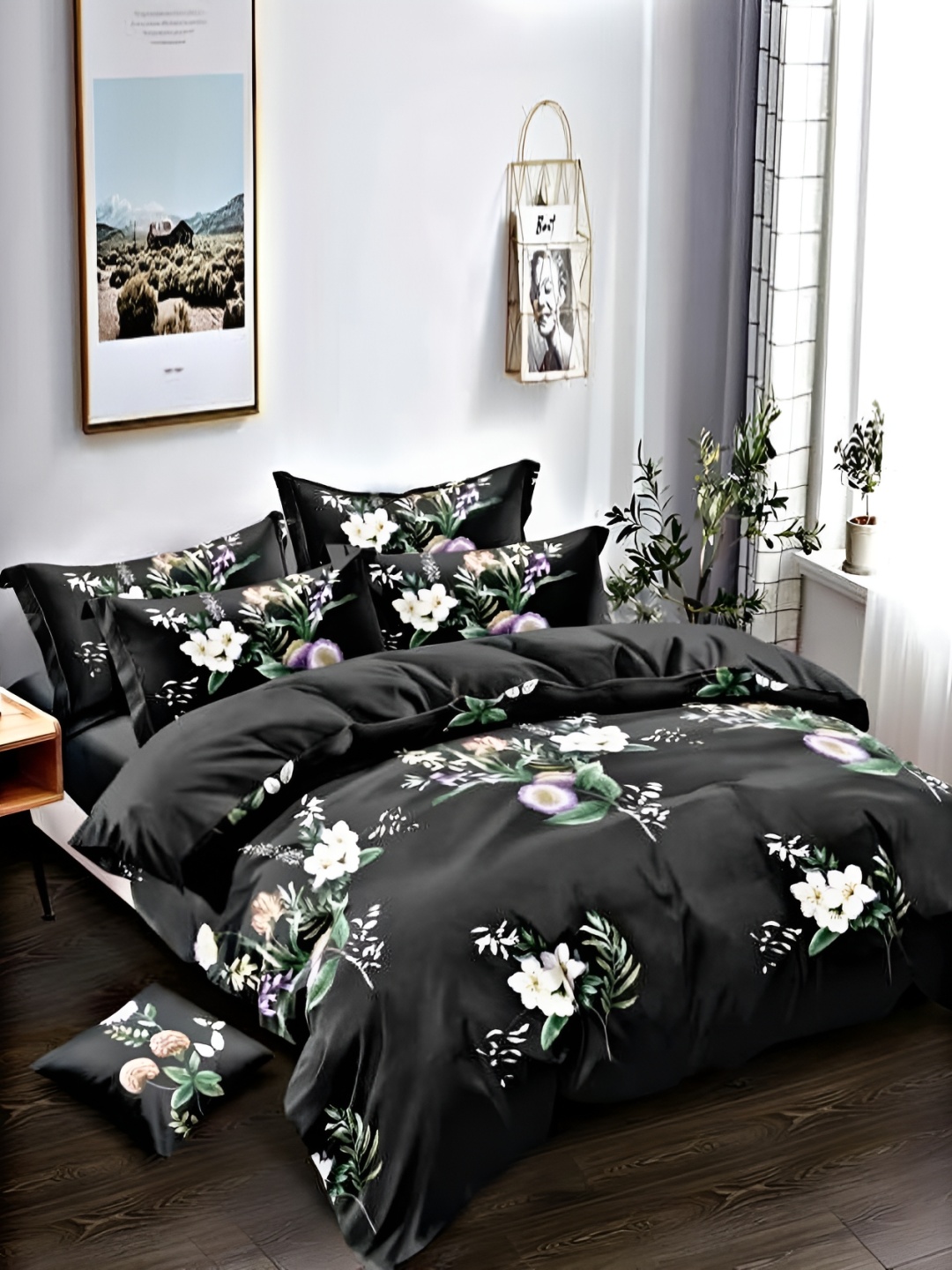 

Comfowell Black & White Floral Heavy Winter 233 GSM Double Bed Comforter