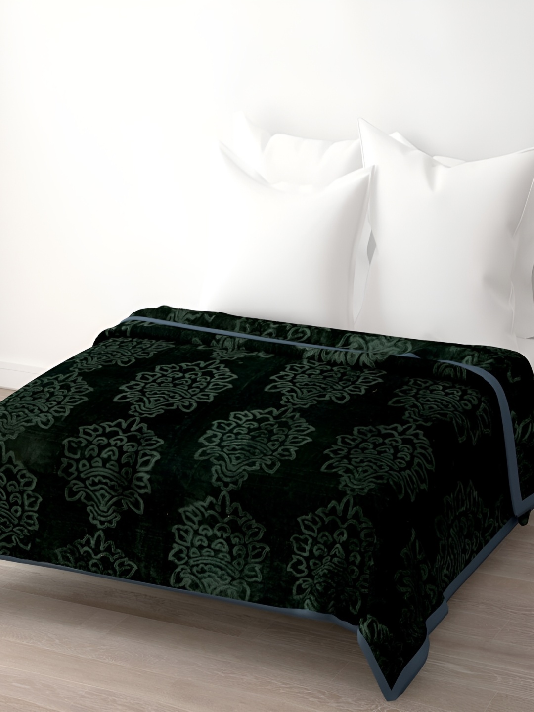 

Comfowell Black Floral Microfiber Heavy Winter Double Bed Blanket