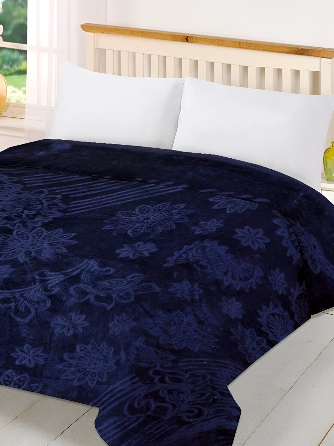

Comfowell Navy Blue Floral Microfiber Mild Winter 500 GSM Double Bed Blanket
