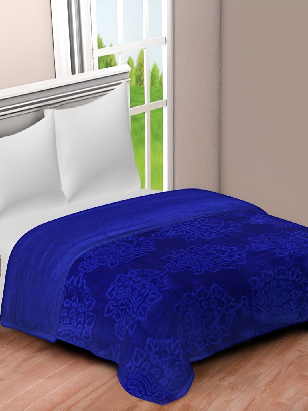 

Comfowell Blue Floral Fur Heavy Winter 110 GSM Double Bed Blanket