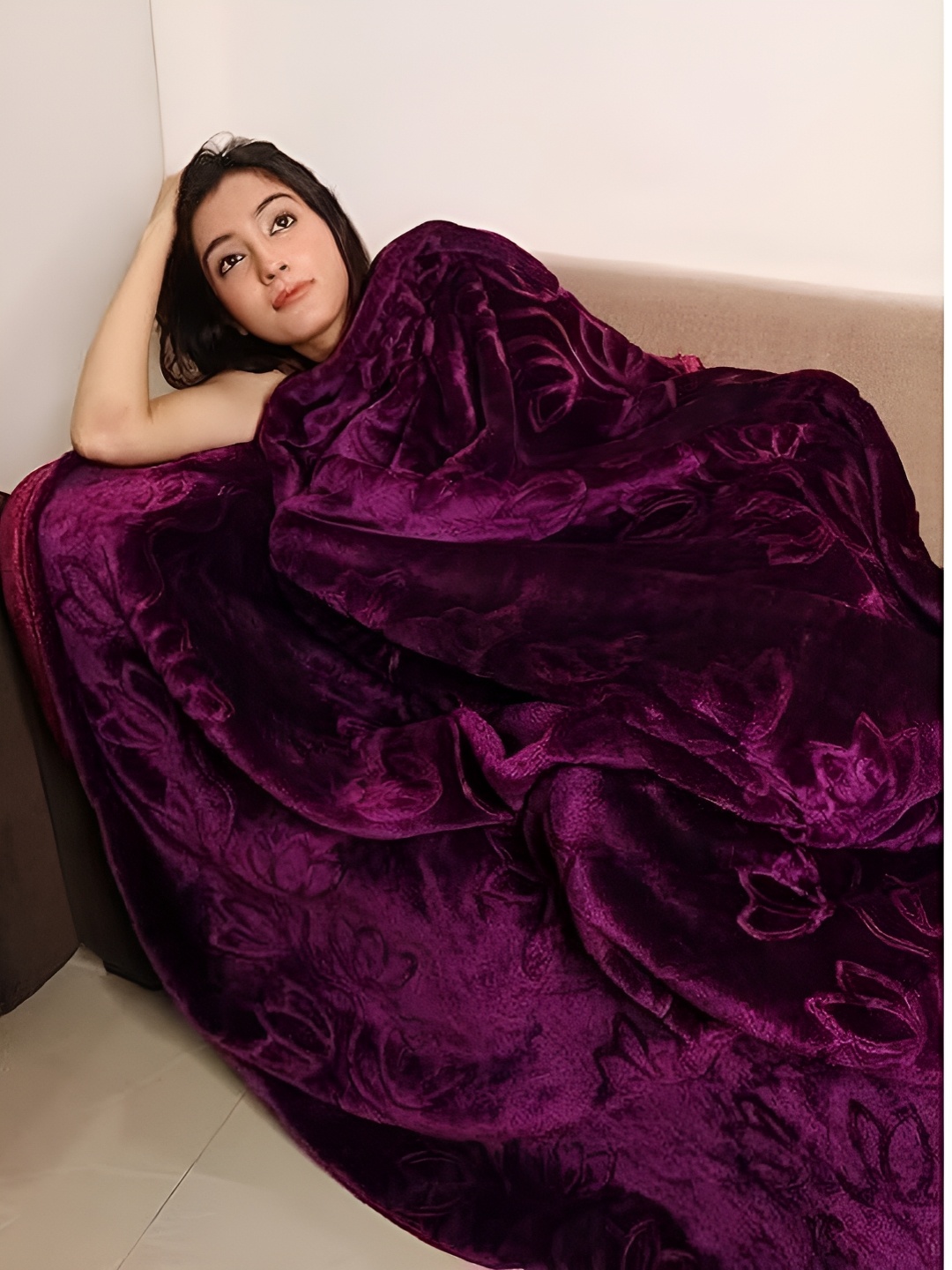 

Comfowell Purple Floral Fur Heavy Winter 500 GSM Double Bed Blanket