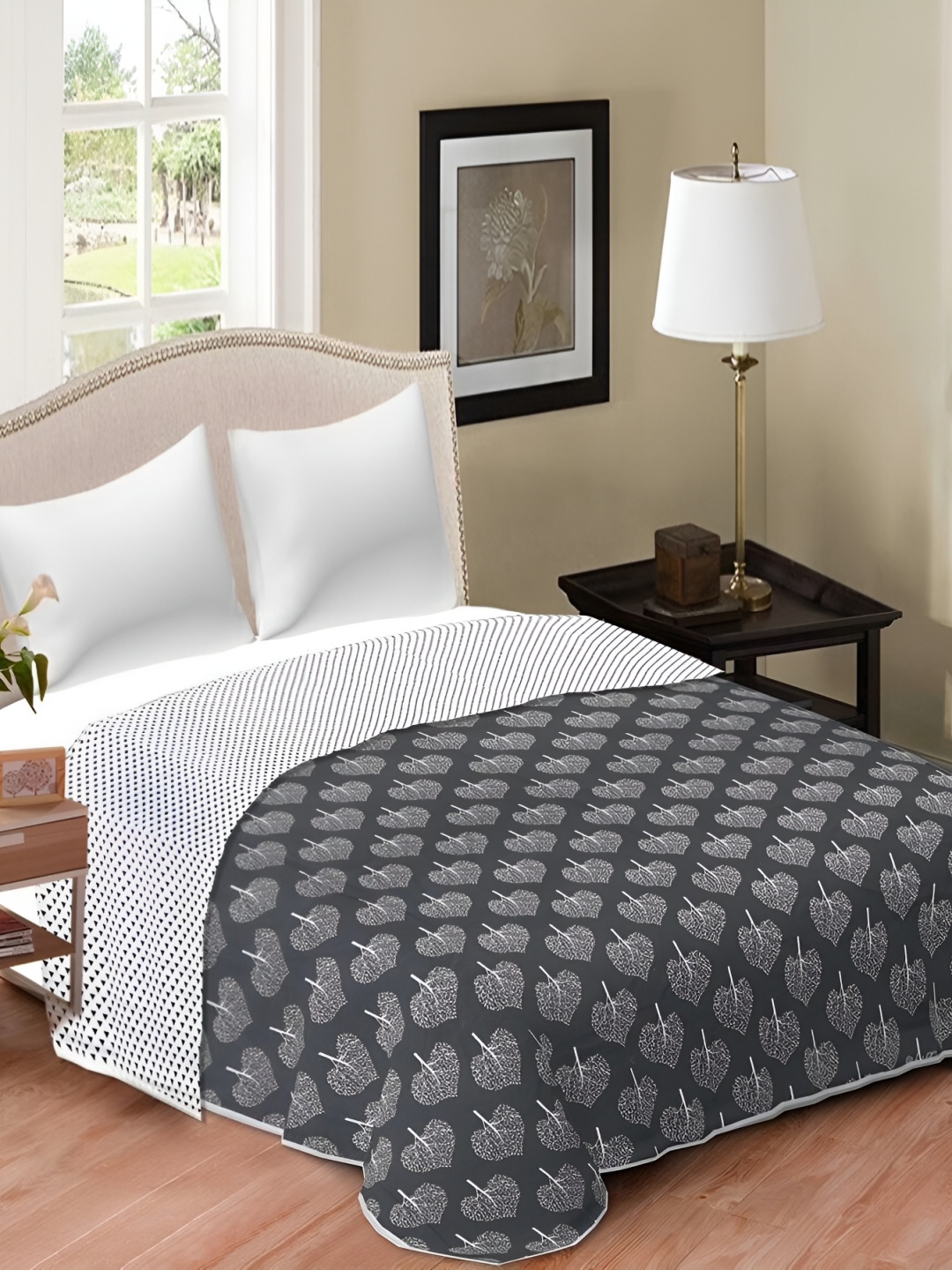 

Comfowell Grey & White Floral Cotton AC Room 150 GSM Single Bed Dohar