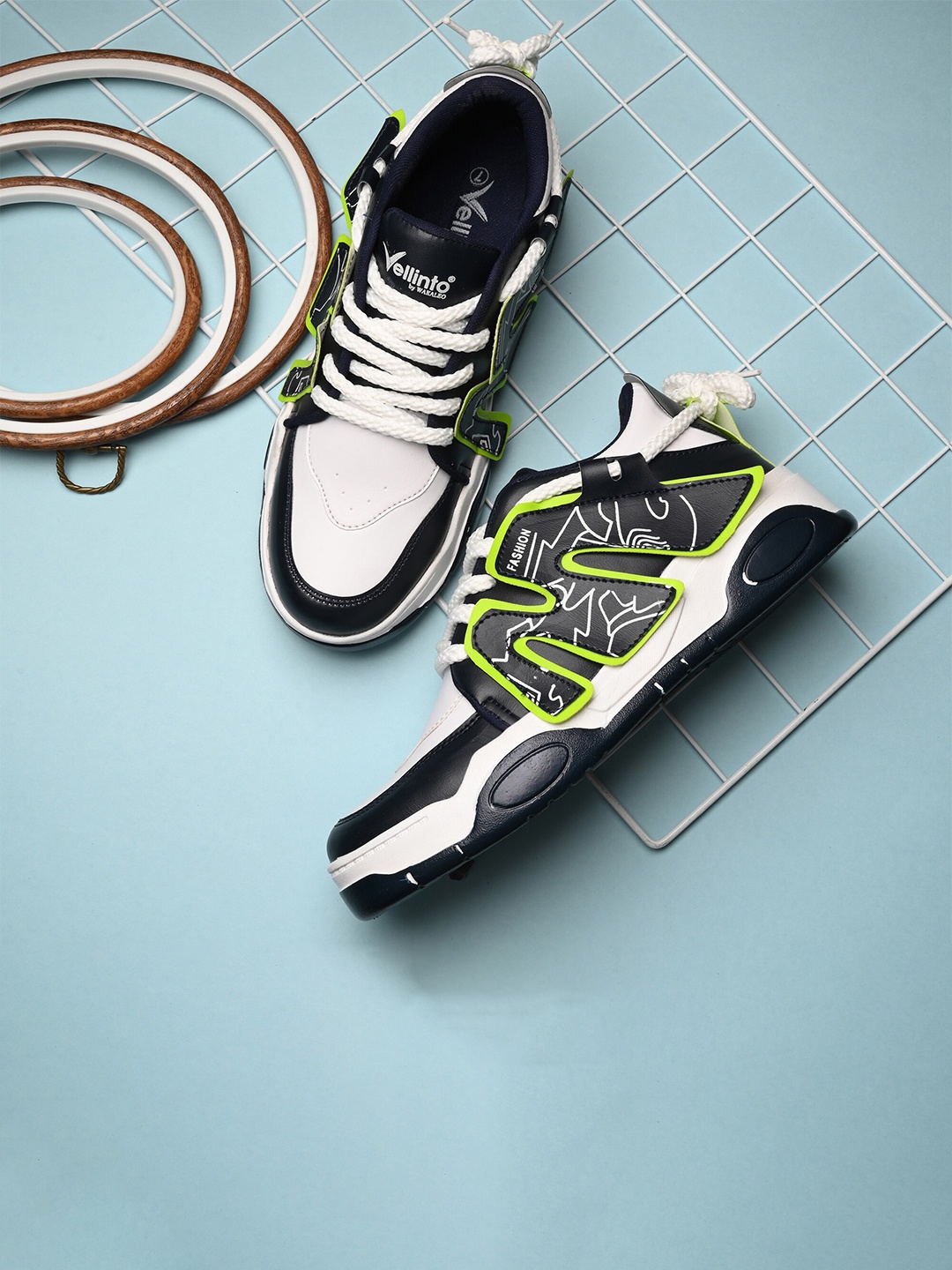 

Vellinto Men Textured Lace-Up Running Shoes, Navy blue
