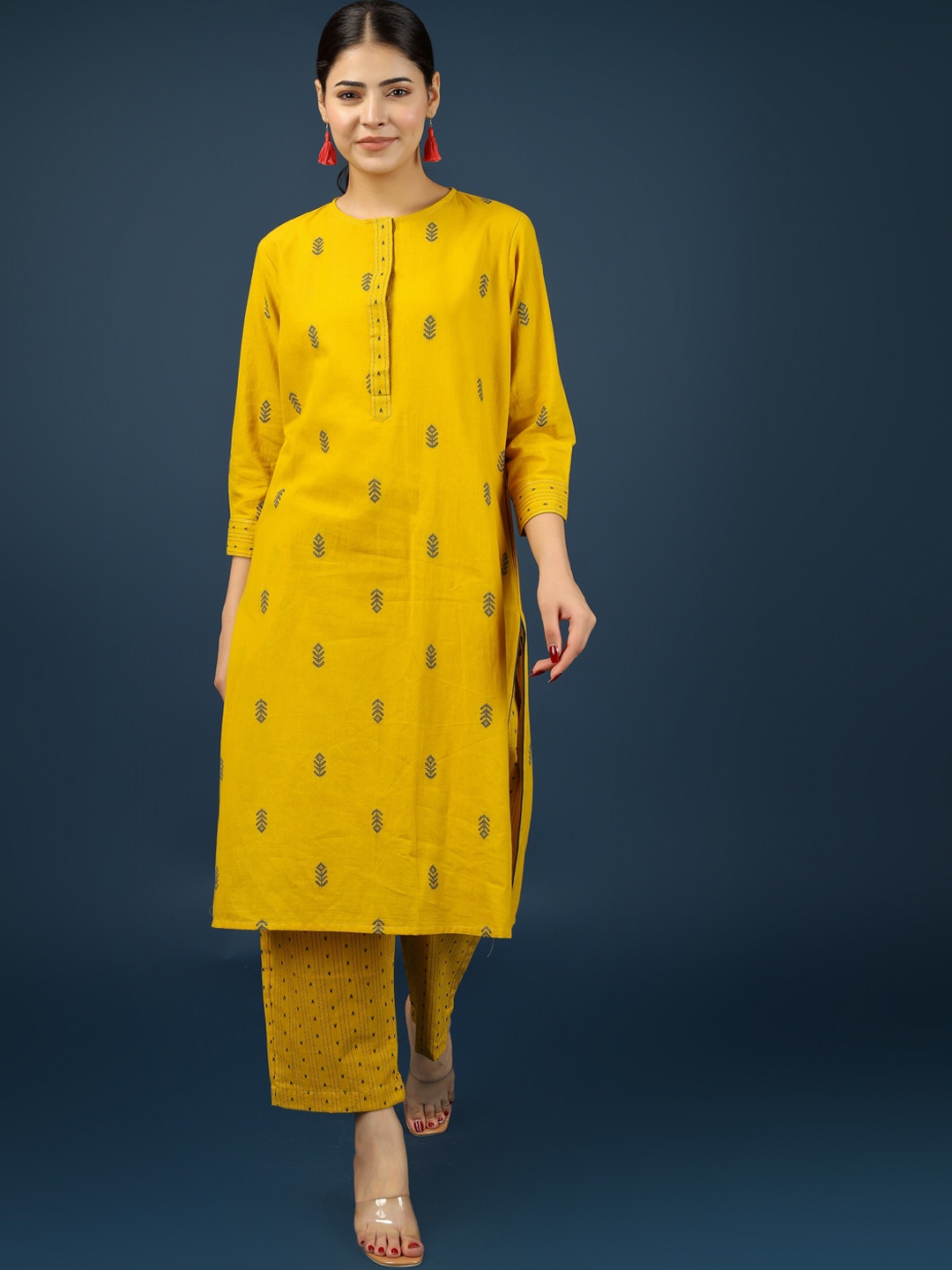 

HUE & HIDE Round Neck Ethnic Motifs Printed Regular Pure Cotton Kurta with Trousers, Yellow