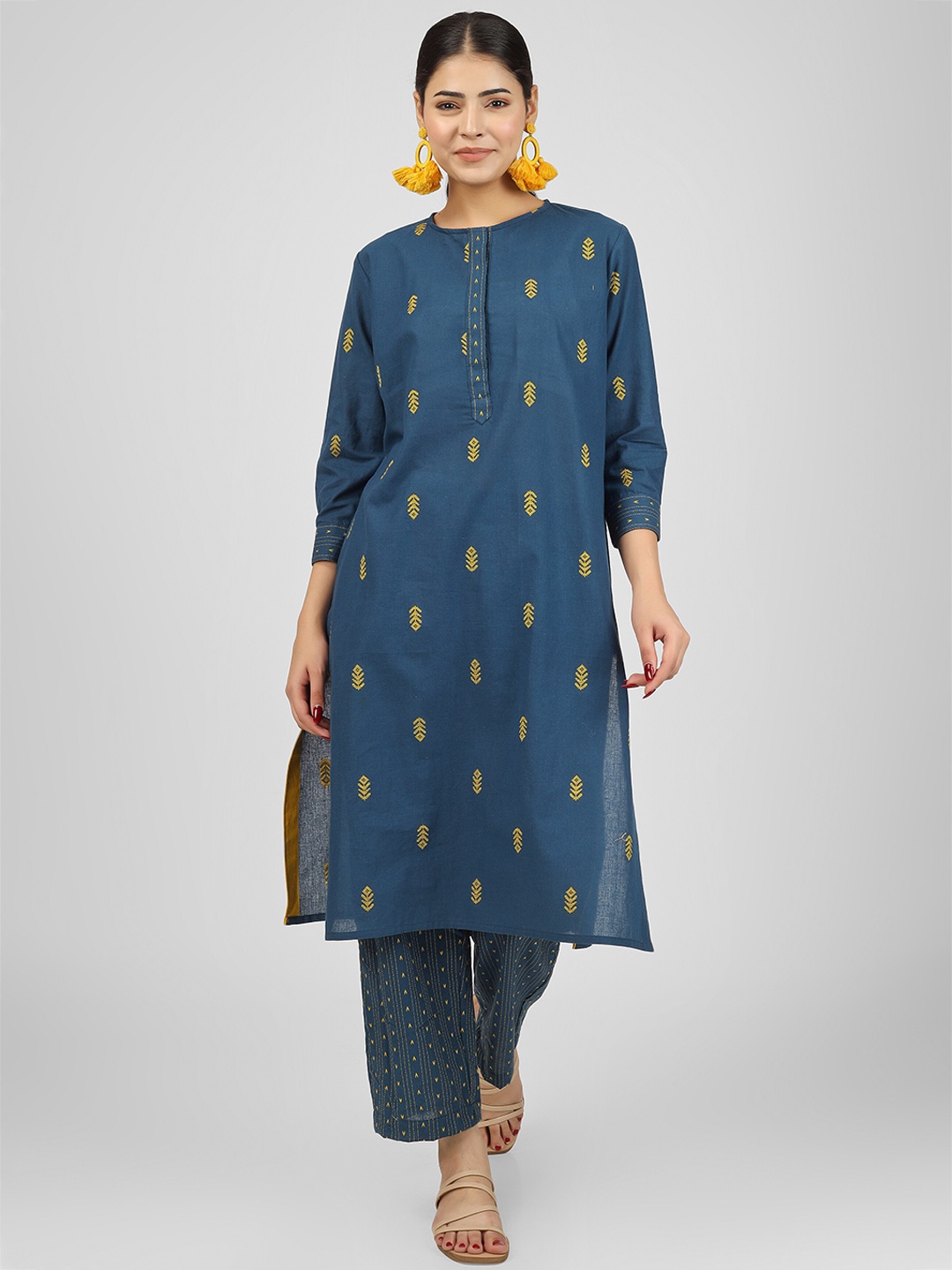 

HUE & HIDE Round Neck Printed Regular Pure Cotton Kurta with Trousers, Blue
