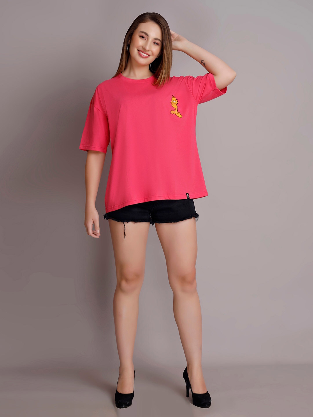 

VISO Garfield Cat Graphic Printed Drop-Shoulder Sleeves Oversized Cotton T-shirt, Pink