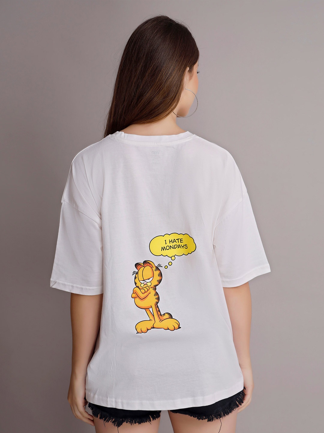 

VISO Garfield Cat Graphic Printed Drop-Shoulder Sleeves Oversized Cotton T-shirt, White