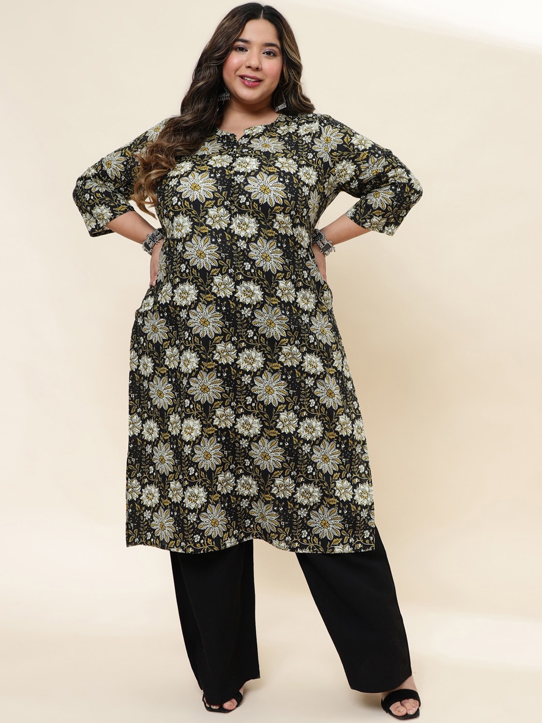 

Sringam Plus Size Floral Printed Cotton Kurta, Black
