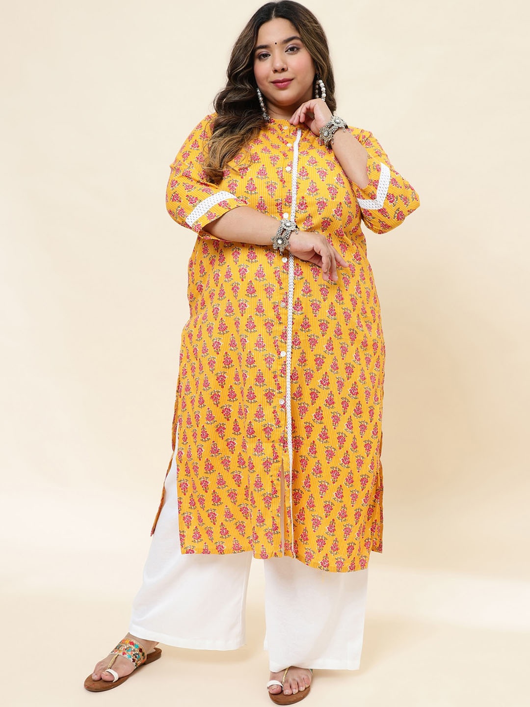 

Sringam Plus Size Floral Printed Mandarin Collar Cotton Straight Kurta, Yellow