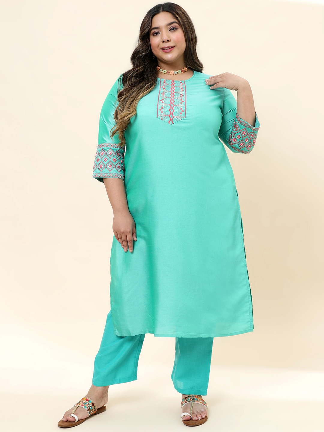 

Sringam Plus Size Ethnic Motifs Yoke Design Thread Work Cotton Silk Straight Kurta, Green