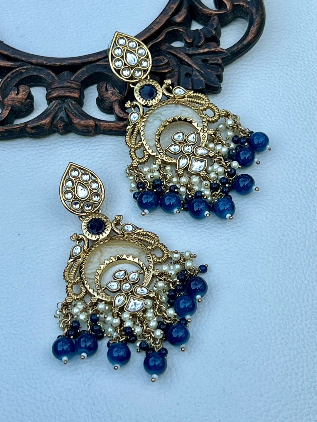 

Prettilicious Gold-Plated Contemporary Chandbalis