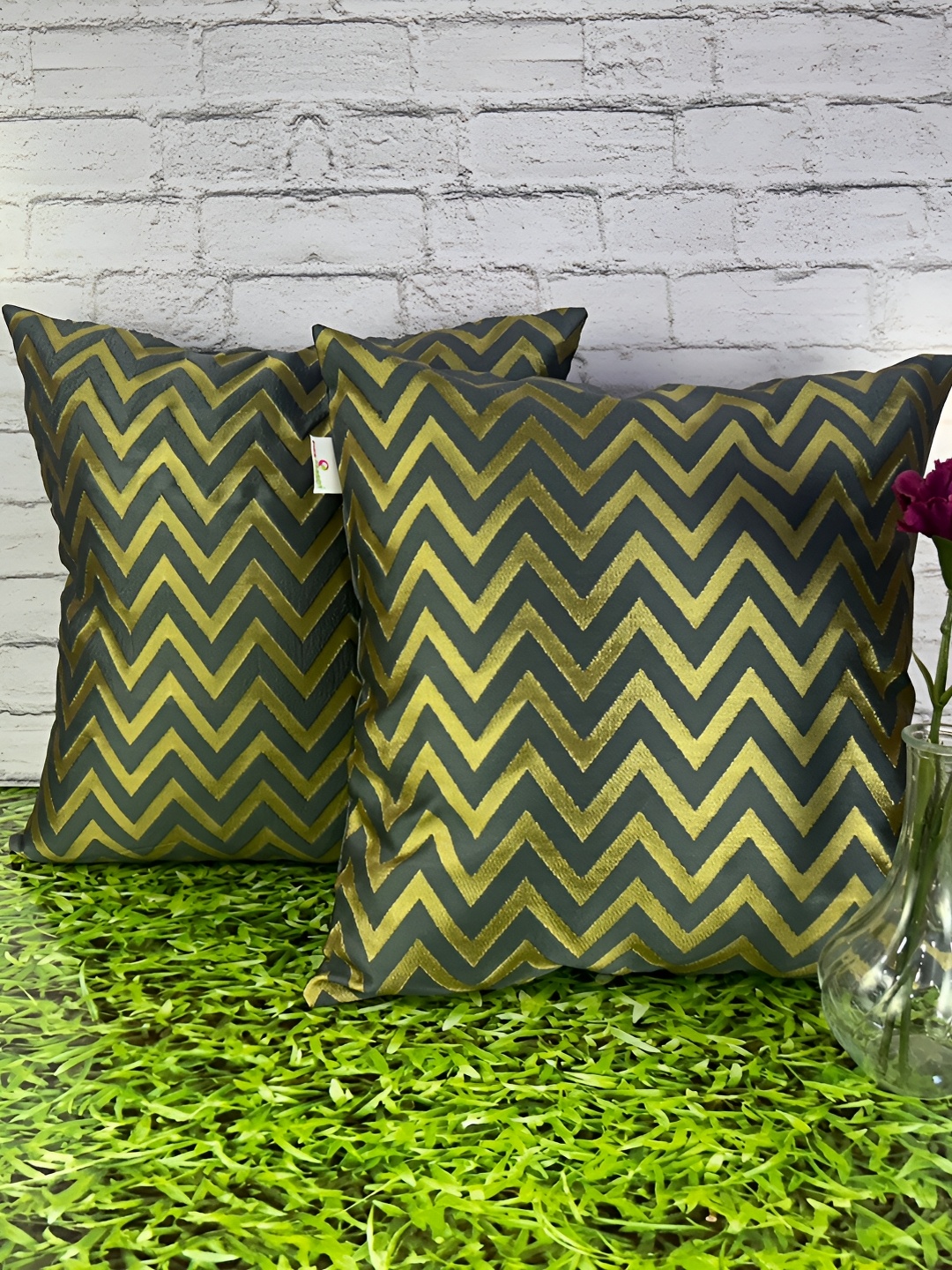 

Pink Parrot Green 5 Pieces Geometric Square Cushion Covers