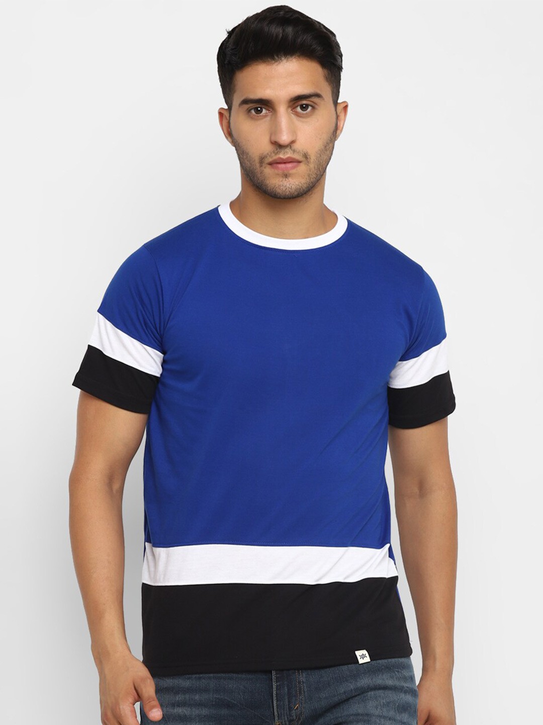 

Bukkl Colourblocked Round Neck Cotton Slim Fit T-shirt, Blue