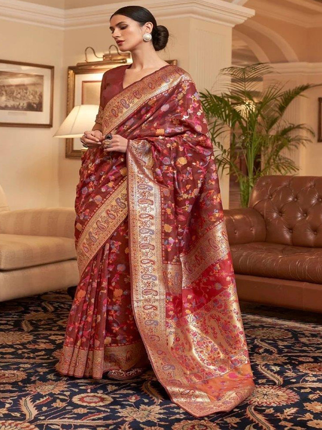 

SGF11Paisley Woven Design Zardozi Banarasi Saree, Maroon